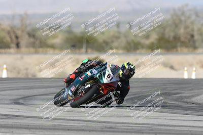 media/Dec-06-2025-CVMA (Sat) [[4a896cc04c]]/Race 4-Formula Middleweight/